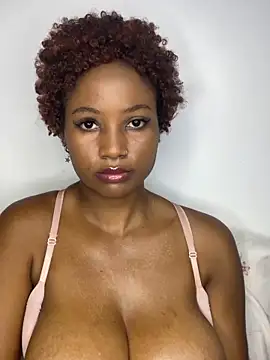 Snapshot of chocogirl01 chatting on March 13, 2026, 5:14 am chocogirl01 online show from March 13, 2026, 5:14 am