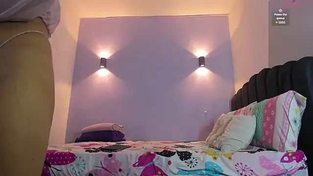 Sofia Clauss  online show from January 15, 2025, 4:25 am