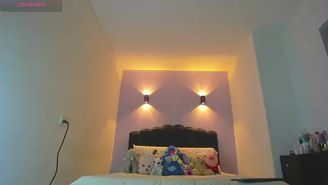 Snapshot of Sofia_Clauss_ chatting on March 6, 2026, 4:42 am Sofia Clauss online show from March 6, 2026, 4:42 am