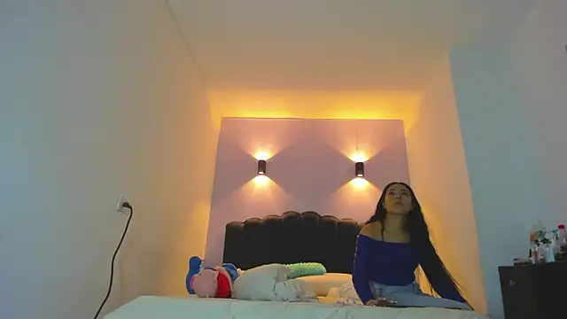 Snapshot of Sofia_Clauss_ chatting on March 30, 2026, 4:02 am Sofia Clauss online show from March 30, 2026, 4:02 am