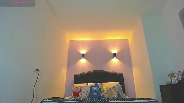 Snapshot of Sofia_Clauss_ chatting on April 11, 2026, 5:12 am Sofia Clauss online show from April 11, 2026, 5:12 am