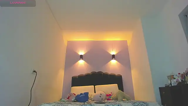 Snapshot of Sofia_Clauss_ chatting on April 12, 2026, 4:50 am Sofia Clauss online show from April 12, 2026, 4:50 am