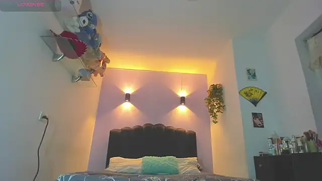 Sofia Clauss  online show from May 30, 2026, 4:31 am