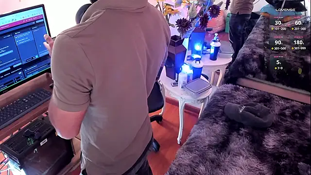 Snapshot of Tom_cooper_ chatting on October 22, 2025, 12:05 pm Tom cooper online show from October 22, 2025, 12:05 pm