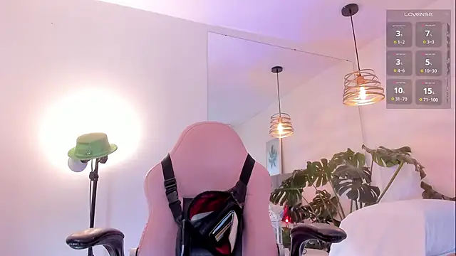 Snapshot of Tom_cooper_ chatting on November 13, 2025, 12:15 pm Tom cooper online show from November 13, 2025, 12:15 pm