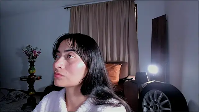 Lauren A online show from October 23, 2025, 7:23 pm