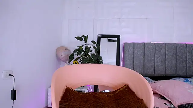 Snapshot of nataly_red chatting on November 11, 2025, 2:22 am nataly red online show from November 11, 2025, 2:22 am