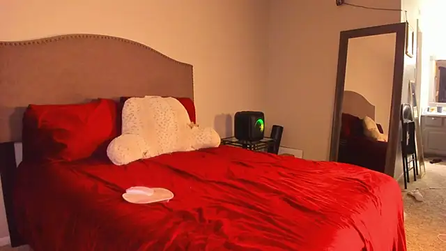 yiauana online show from January 10, 2026, 3:19 am