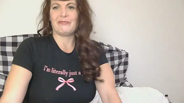 HeyyImHarlowe online show from December 11, 2024, 7:09 am