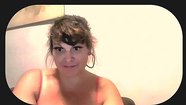 HeyyImHarlowe online show from October 2, 2025, 1:34 am