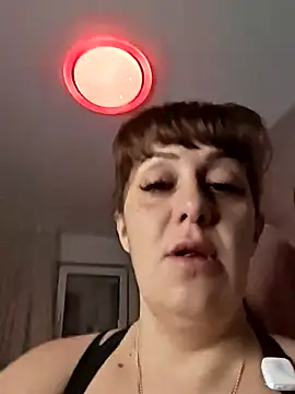 AvaLloyd online show from January 13, 2026, 3:01 am