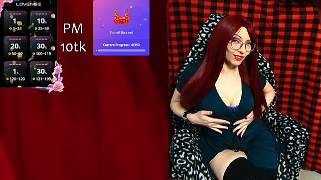 ElliMoor online show from October 29, 2025, 10:17 am