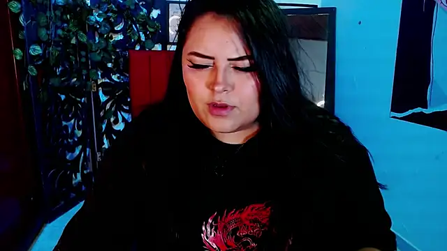 moon sunflower online show from December 3, 2025, 11:14 pm