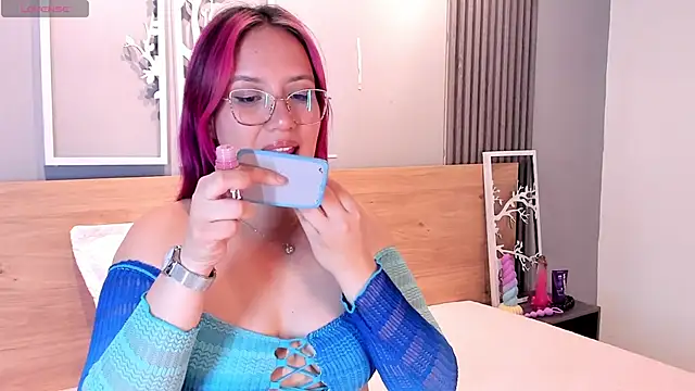 Snapshot of sweet--emily chatting on November 19, 2025, 5:07 am sweet--emily online show from November 19, 2025, 5:07 am