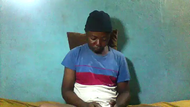 Snapshot of little__joy chatting on April 21, 2026, 1:42 am little joy online show from April 21, 2026, 1:42 am