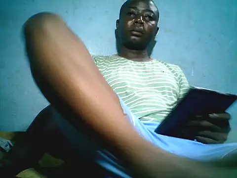 Snapshot of little__joy chatting on May 24, 2026, 7:02 am little joy online show from May 24, 2026, 7:02 am