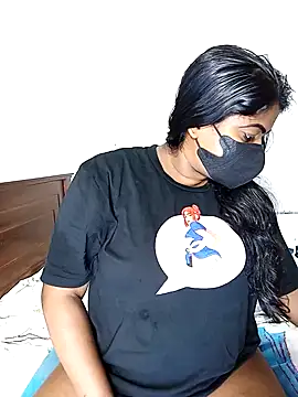 Snapshot of DISNI1997 chatting on January 13, 2025, 2:53 pm DISNI1997 online show from January 13, 2025, 2:53 pm