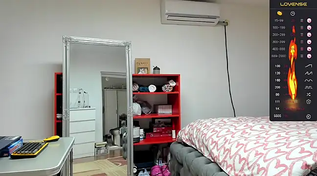 supermanboy94 online show from January 21, 2025, 10:08 am