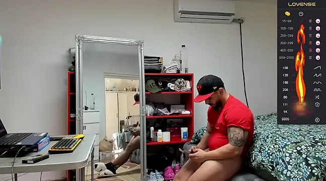 supermanboy94 online show from January 27, 2025, 9:55 am