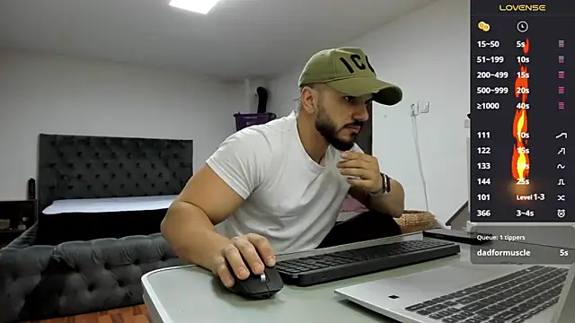 supermanboy94 online show from April 2, 2026, 6:22 am