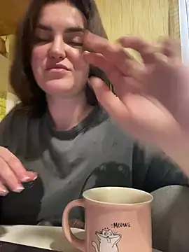 Karolina llove online show from December 22, 2024, 12:49 pm