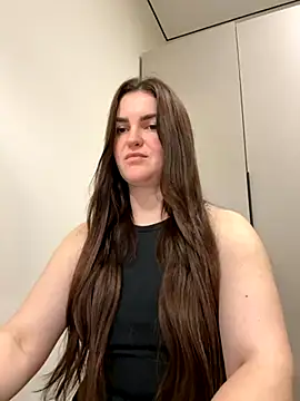 Karolina llove online show from November 28, 2025, 11:46 am