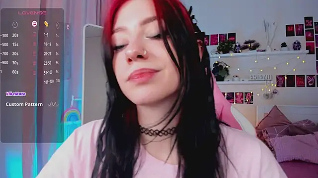 arielabradberry online show from December 24, 2024, 5:02 pm