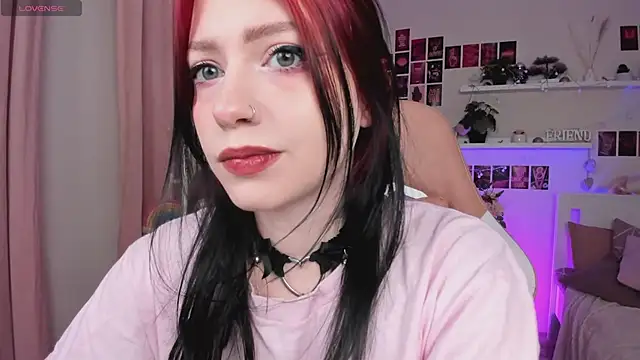 arielabradberry online show from February 12, 2025, 3:49 pm