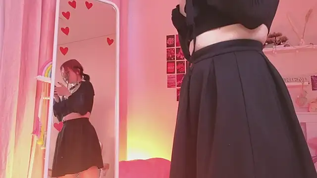 arielabradberry online show from March 5, 2025, 1:50 pm