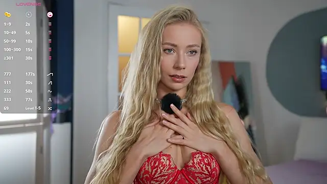 Snapshot of Vika54784 chatting on January 27, 2025, 3:18 pm Vika54784 online show from January 27, 2025, 3:18 pm