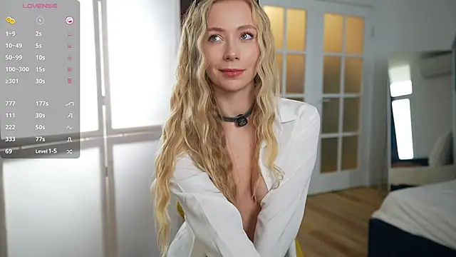 Snapshot of Vika54784 chatting on February 17, 2025, 7:15 am Vika54784 online show from February 17, 2025, 7:15 am