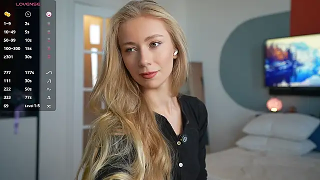 Snapshot of Vika54784 chatting on March 8, 2025, 6:21 am Vika54784 online show from March 8, 2025, 6:21 am