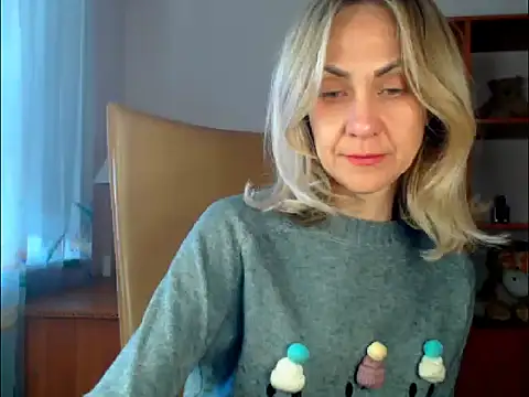 Tanya6547 online show from November 12, 2025, 11:21 am