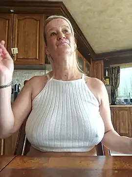 Lotus-blume1 online show from October 22, 2025, 8:14 am