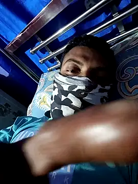 Snapshot of model_yesx chatting on January 11, 2026, 3:50 pm model yesx online show from January 11, 2026, 3:50 pm