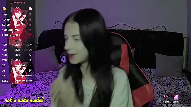 Snapshot of Miya_Dream_UKR chatting on December 20, 2025, 11:45 pm Miya Dream UKR online show from December 20, 2025, 11:45 pm