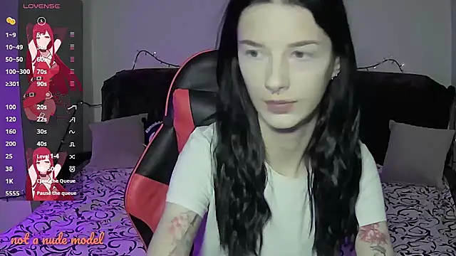 Snapshot of Miya_Dream_UKR chatting on January 15, 2026, 5:05 pm Miya Dream UKR online show from January 15, 2026, 5:05 pm