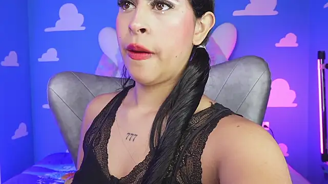 miss romyna online show from January 13, 2026, 11:04 am