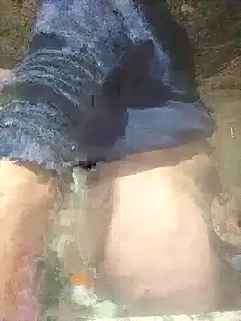 Snapshot of lovesuna chatting on February 17, 2025, 7:21 pm lovesuna online show from February 17, 2025, 7:21 pm