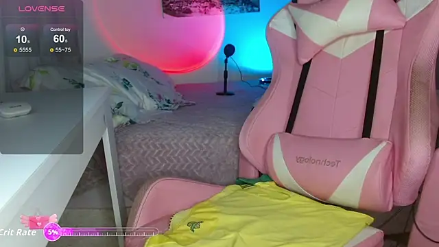 sexy valentina1 online show from October 24, 2025, 2:19 am