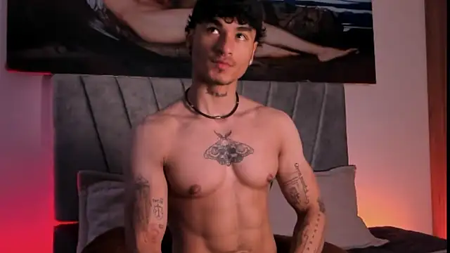 Thomas Fit1 online show from November 7, 2025, 5:24 pm