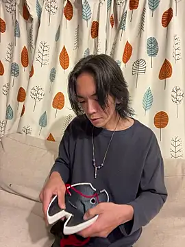 Katakuriko-Denpun online show from December 16, 2025, 1:49 pm