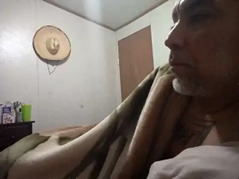 Snapshot of Xoc8_ chatting on January 14, 2026, 4:01 pm Xoc8 online show from January 14, 2026, 4:01 pm