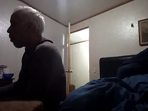 Snapshot of Xoc8_ chatting on January 18, 2026, 12:47 am Xoc8 online show from January 18, 2026, 12:47 am