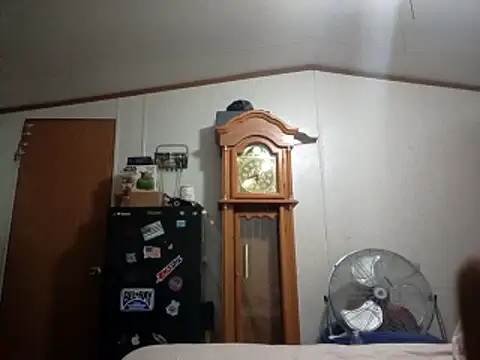 Xoc8  online show from March 28, 2026, 2:05 pm