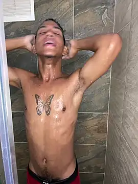 Snapshot of Palo_santo chatting on February 16, 2025, 4:32 pm Palo santo online show from February 16, 2025, 4:32 pm