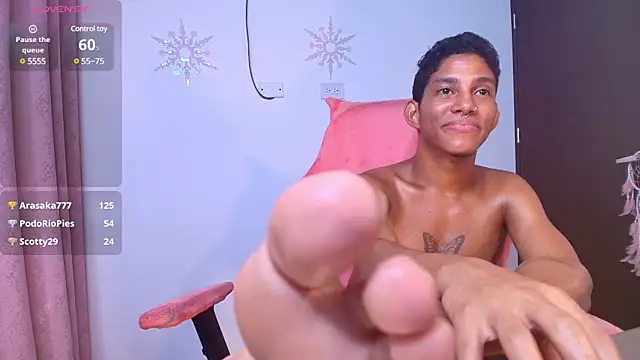 Snapshot of Palo_santo chatting on February 23, 2025, 12:30 am Palo santo online show from February 23, 2025, 12:30 am