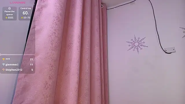 Snapshot of Palo_santo chatting on February 27, 2025, 3:14 am Palo santo online show from February 27, 2025, 3:14 am