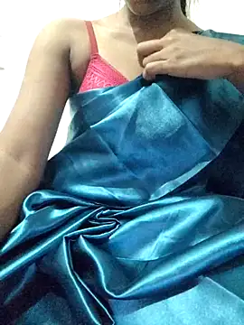 Snapshot of rituporna2004 chatting on September 9, 2025, 8:25 am rituporna2004 online show from September 9, 2025, 8:25 am