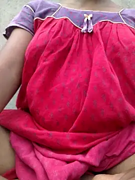 rituporna2004 online show from June 19, 2026, 1:32 am
